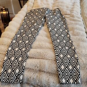 Forever 21 Monochrome Geometric Print Pants